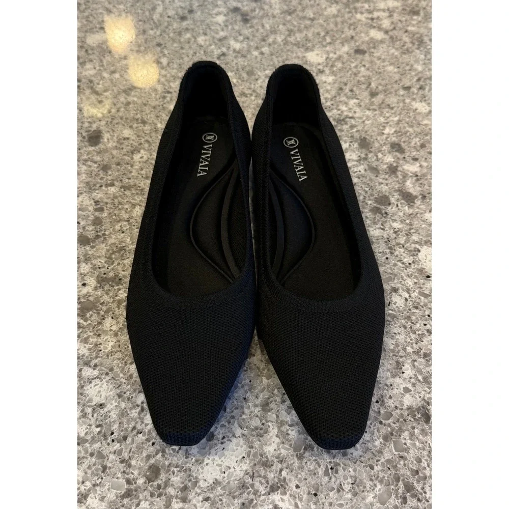 Vivaia brand item